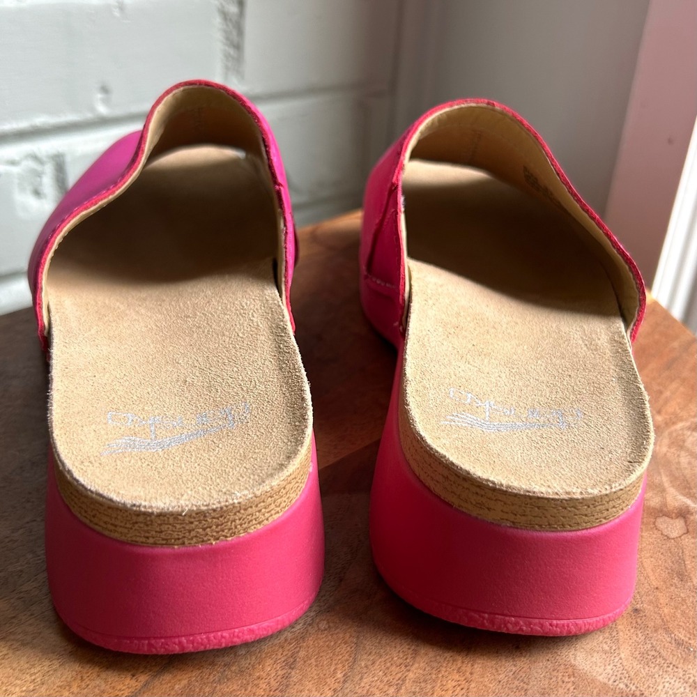 NEW Dansko Ravyn Fuchsia Milled Nubuck Leather Peep Toe Sandal 37 6.5 7 Vacation - Picture 6 of 7
